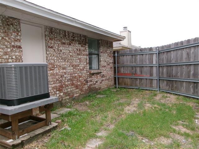 Building Photo - 2409 Ventura Dr