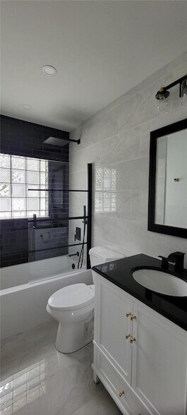 Building Photo - 1619 Linwood Dr