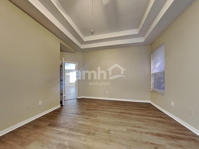 Building Photo - 5018 Sky Blue Dr