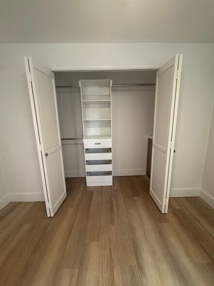 Bedroom 2 large closet - 3948 S Brandon St
