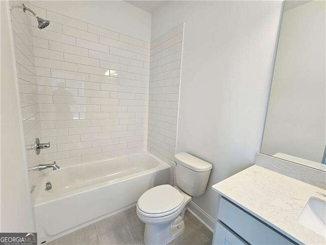 Building Photo - 4247 Millcroft Pl