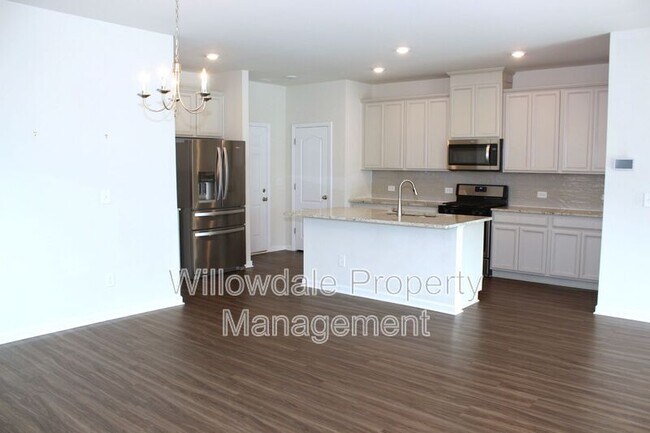 Building Photo - 1132 Chestnut Bluff Run