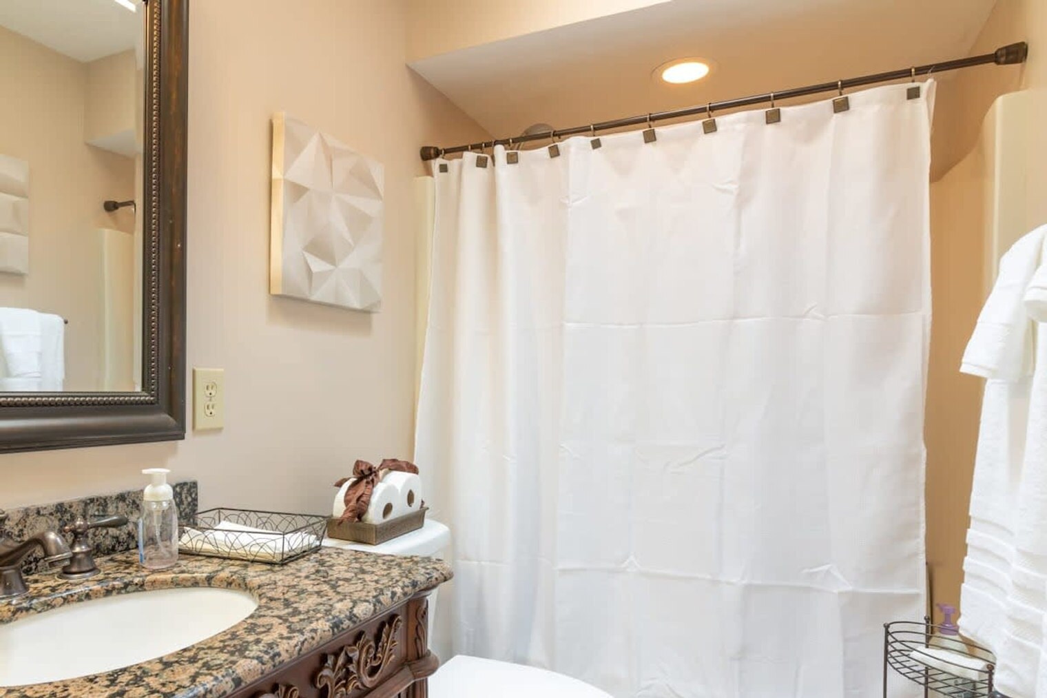 Building Photo - 6498 Yellow Stone Dr