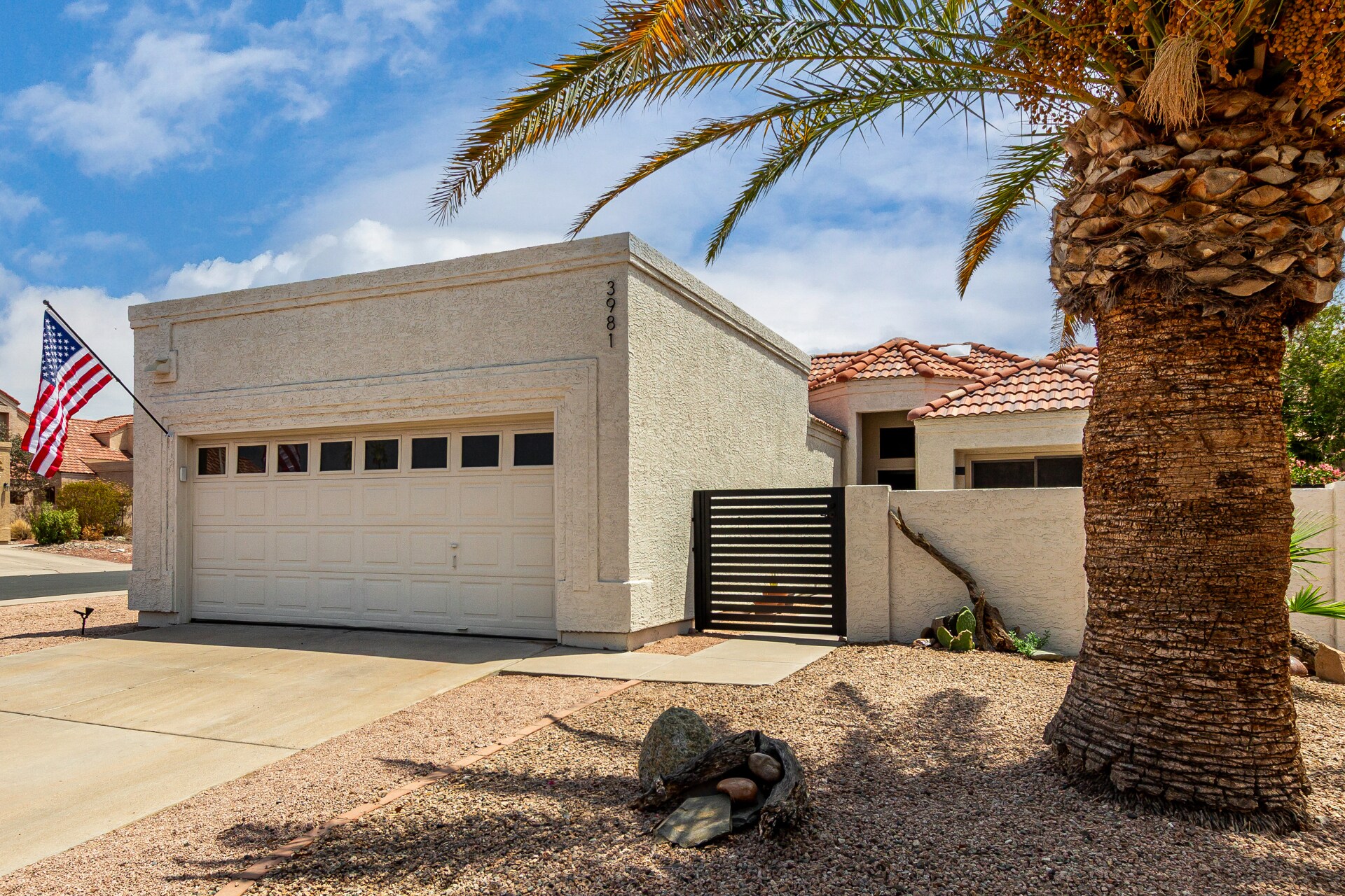 Building Photo - 3981 E South Fork Dr