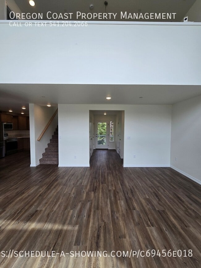 Building Photo - 4822 SW 48th Ct