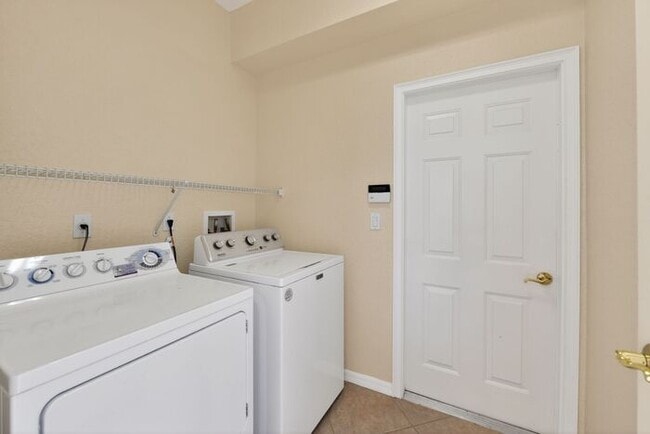 Building Photo - 118 Padova Way