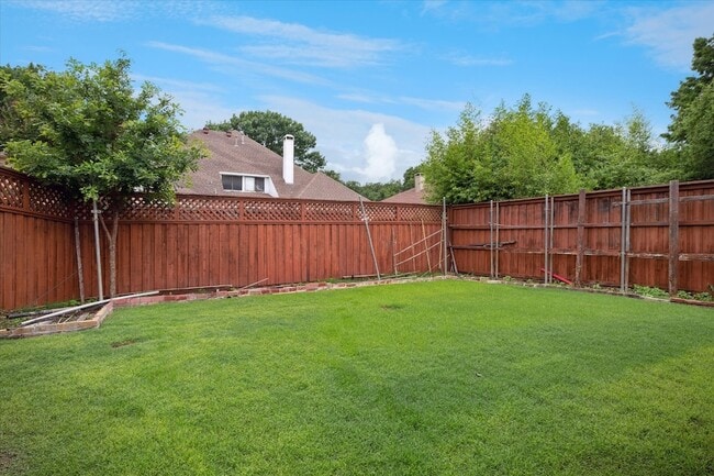 Building Photo - 6629 Wickliff Trail