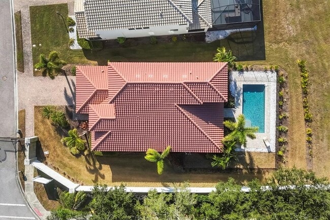 Building Photo - 6104 Champions Row St