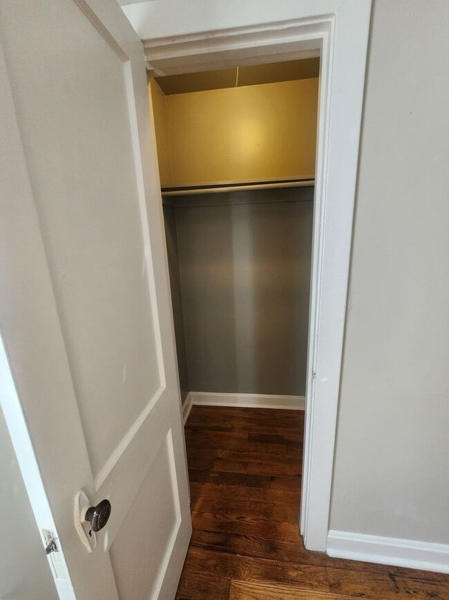 Building Photo - Now leasing for July 1st!