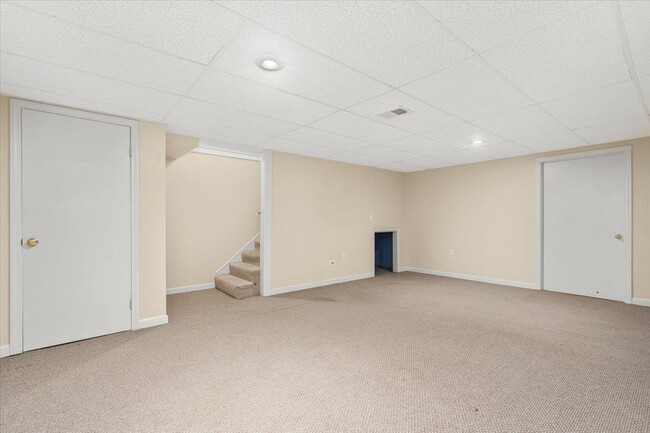 Building Photo - 7 Swift Ln