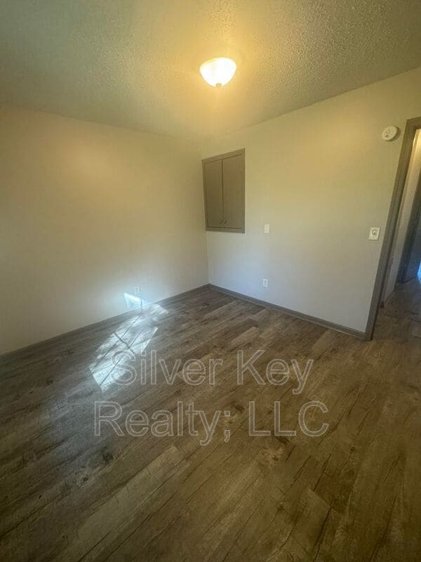 Building Photo - 1426 Niles Ferry Rd