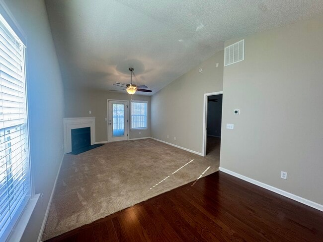 Building Photo - 1653 Summerwoods Cir