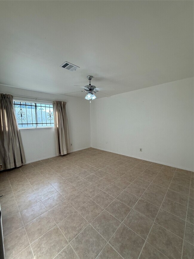 Building Photo - 7325 Ley Rd