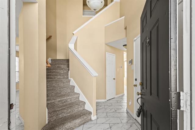 Building Photo - 2909 Misty Valley Dr