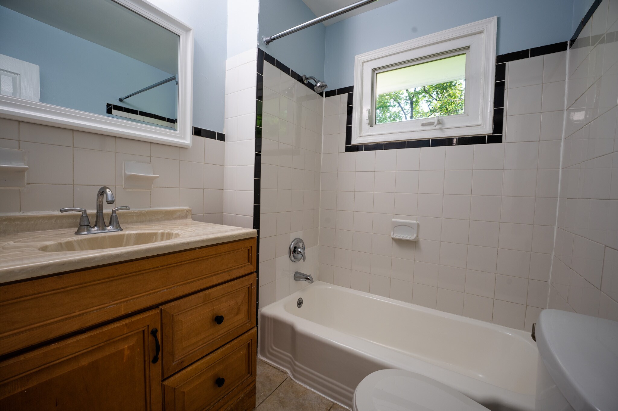 Building Photo - 5703 Kennedy St