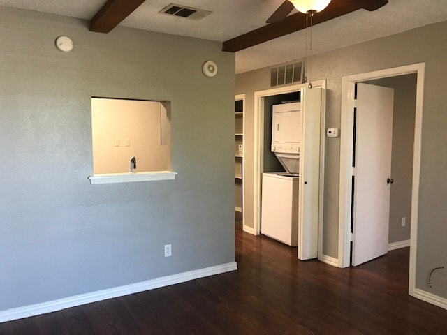Building Photo - 1624 Aquarena Springs Dr