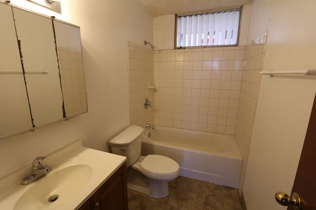 Building Photo - Mililani ~ Cathedral Point 2 Bedroom 1 Bat...