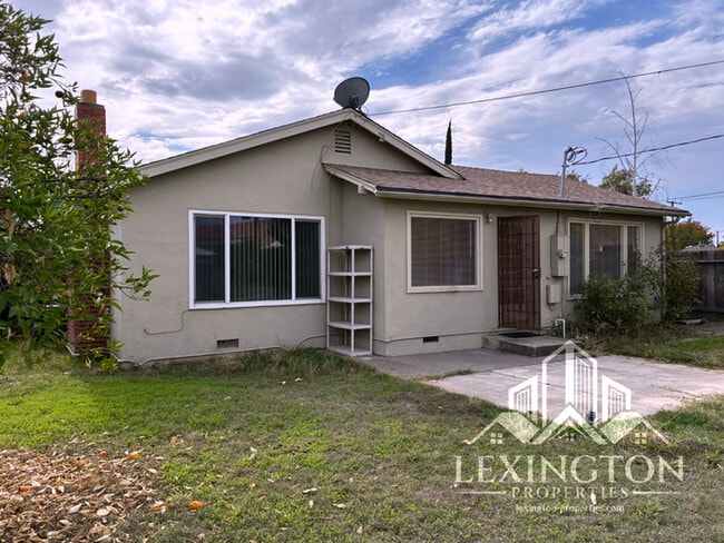 Building Photo - Wonderful, 3BD/2BA, Home off Bell St. and ...