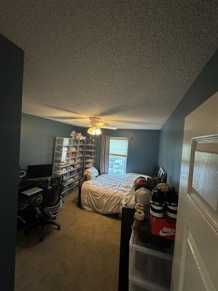 Building Photo - 268 Kempsey Dr