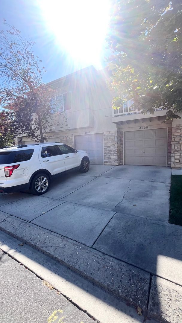 Primary Photo - 3 Bedroom/2.5 Bathroom Condo in Riverton