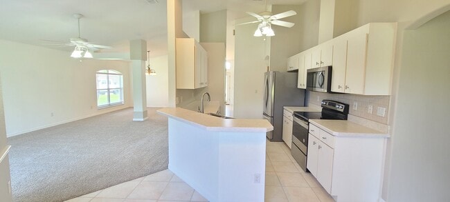 Building Photo - 1062 Crystal Creek Dr