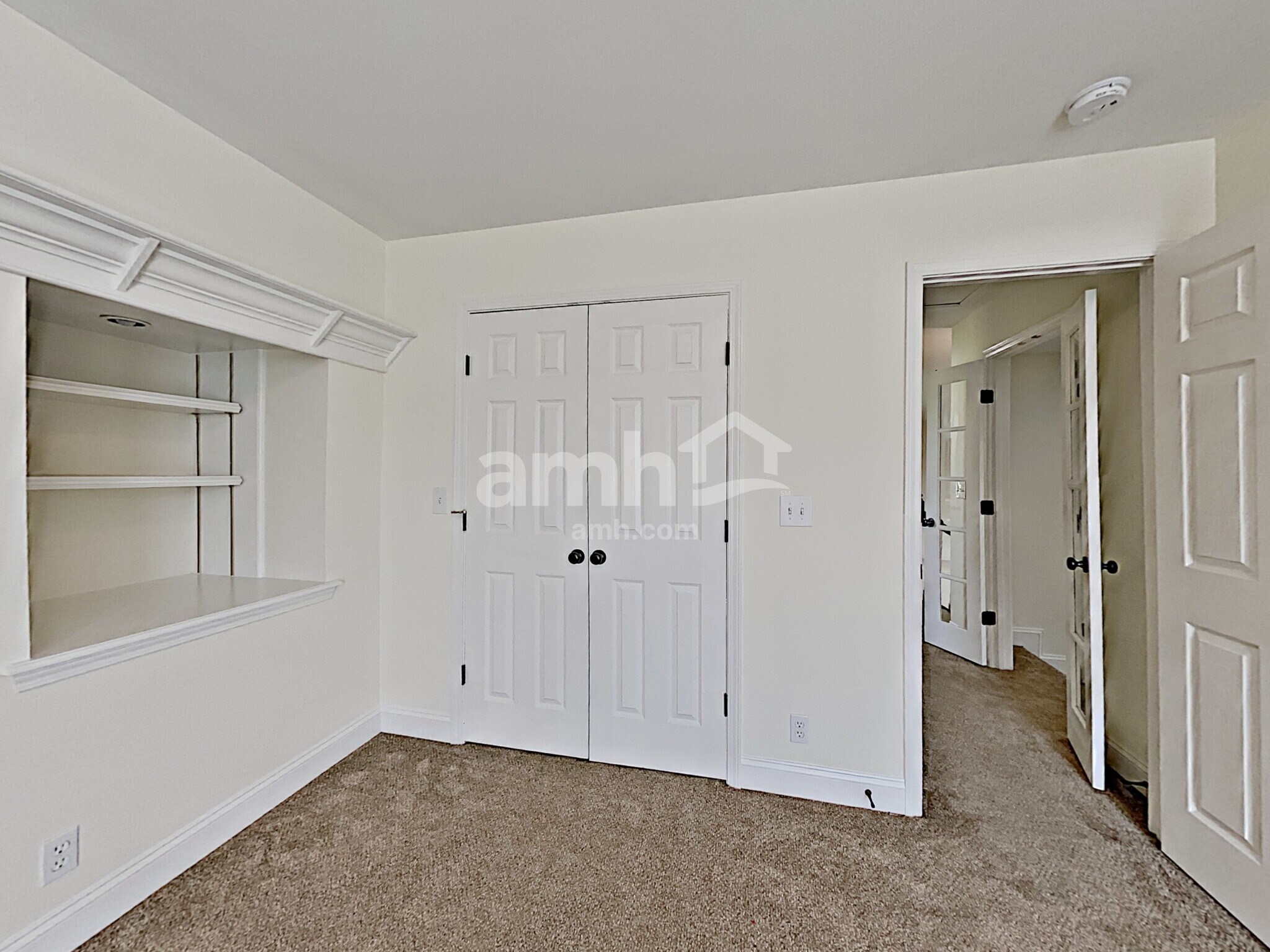 Building Photo - 312 Madrid Dr