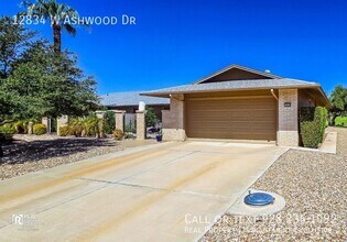 Building Photo - For Rent: Beautiful 55+ Twin Home in Sun C...