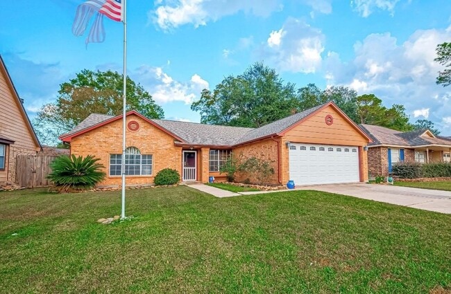 Building Photo - 410 Forest Hills Dr