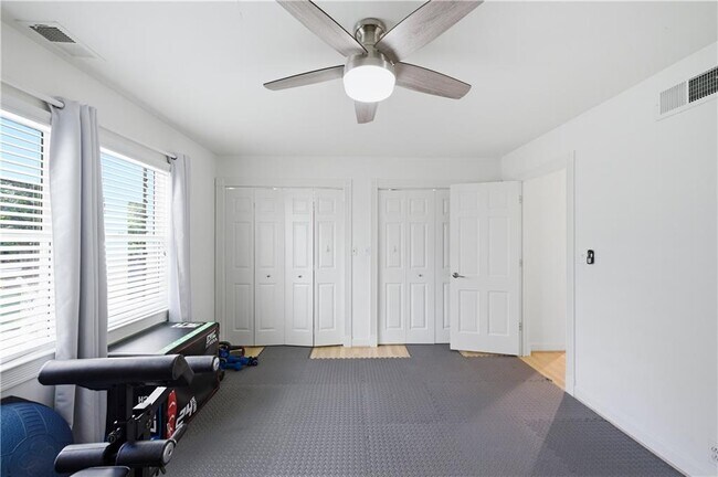 Building Photo - 4115 Glen Devon Dr NW
