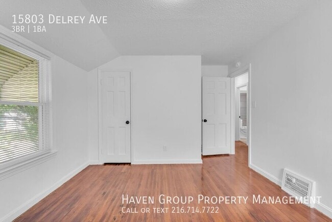 Building Photo - 15803 Delrey Ave