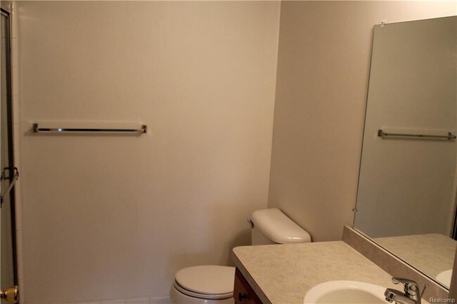 Building Photo - 16695 Carriage Way