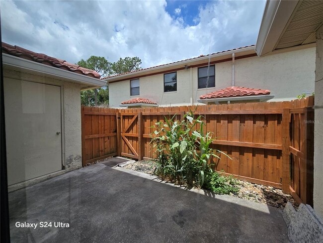 Building Photo - 1600 Little Falls Cir