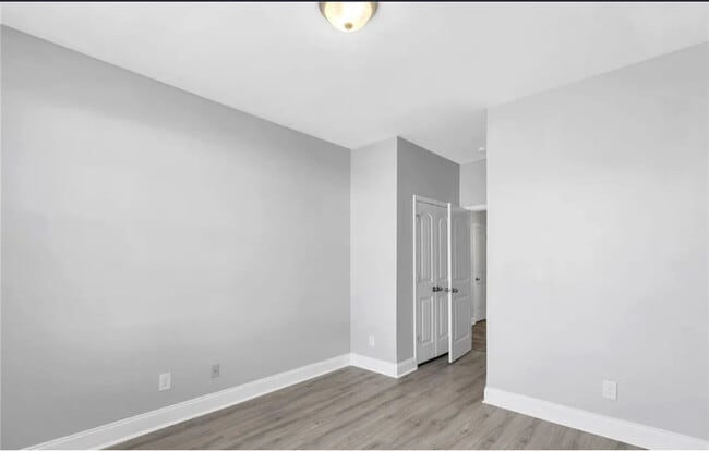 Building Photo - 908 Liberty Ln