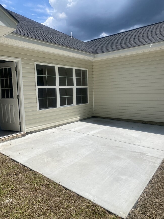 Building Photo - 3284 Spiral Ln