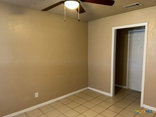 Building Photo - 1805 Galaxy Dr