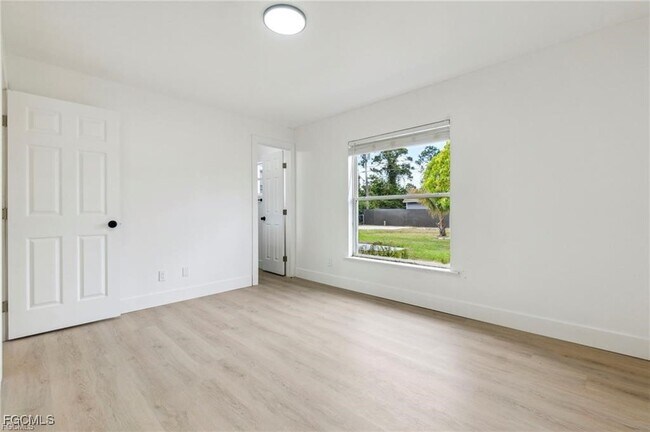 Building Photo - 4700 3rd St W