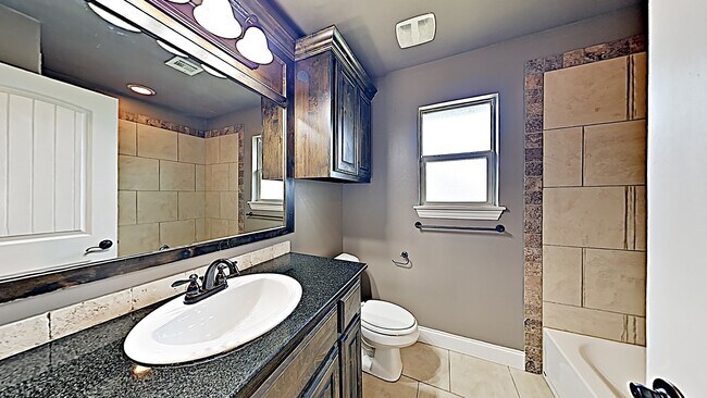 Building Photo - 4 Bedroom in Deer Creek Schools - Neighborhood Pool