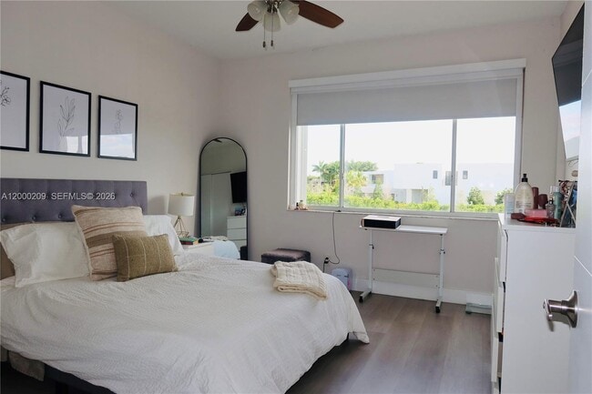 Building Photo - 16755 Hemingway Dr