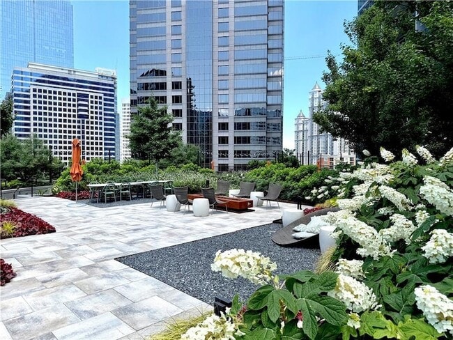 Building Photo - 1080 Peachtree St NE