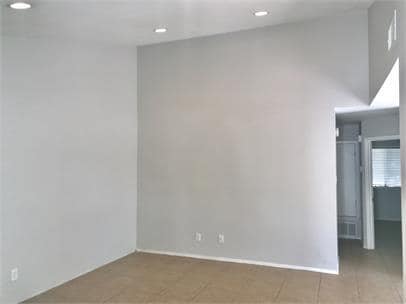 Building Photo - 2/1 Duplex in Great North Austin Location