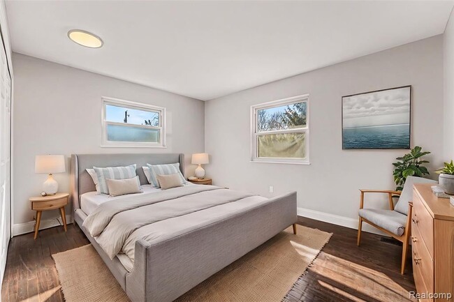 Building Photo - 880 Hemingway Rd