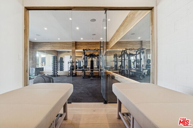 Building Photo - 265 Westlake Blvd