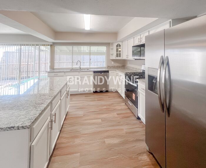 Building Photo - 4426 Mint Dr