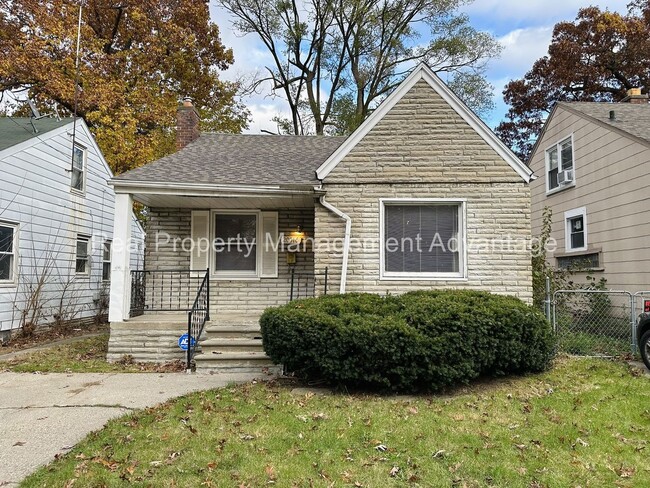 Primary Photo - Renovated 2 Beds/1.5 Bath with Partially F...