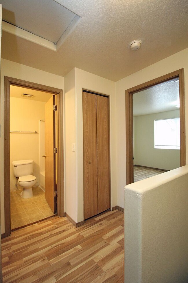 Building Photo - 3548 SE 119th Ave
