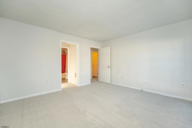 Building Photo - 19 Clipper Ct