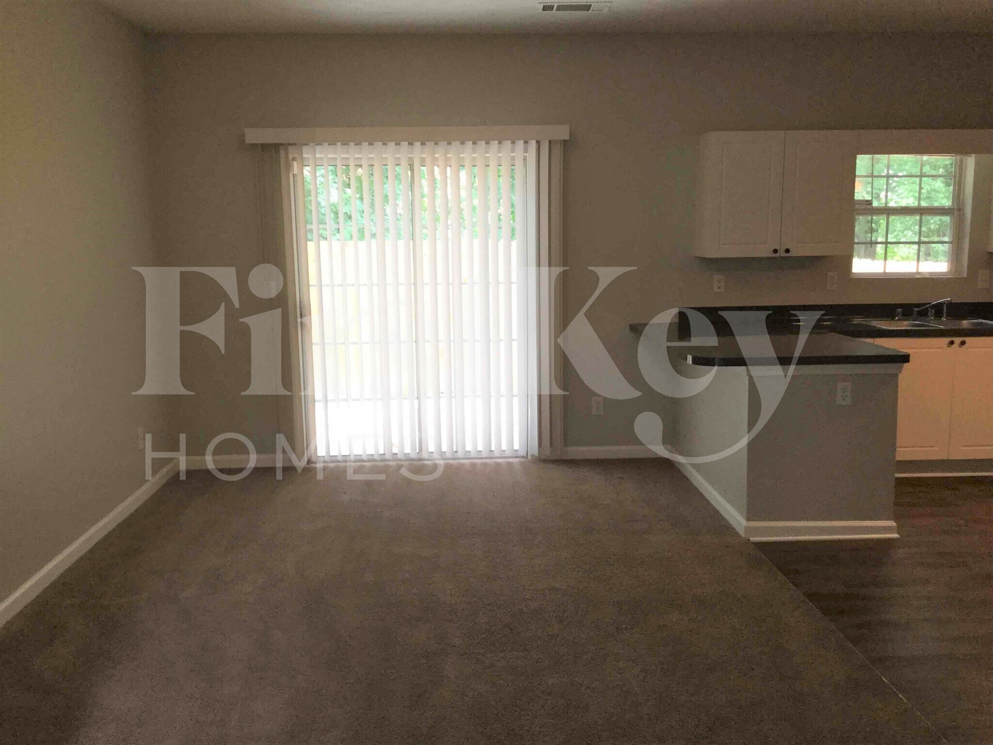 Building Photo - 2324 Sandspring Dr SW