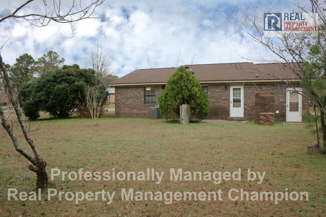 Building Photo - All Brick Ranch with Attached Garage on La...