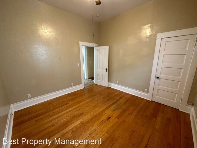 Building Photo - 3 br, 2 bath House - 112 W. 5th St.