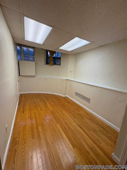 Building Photo - 43 Bay State Rd